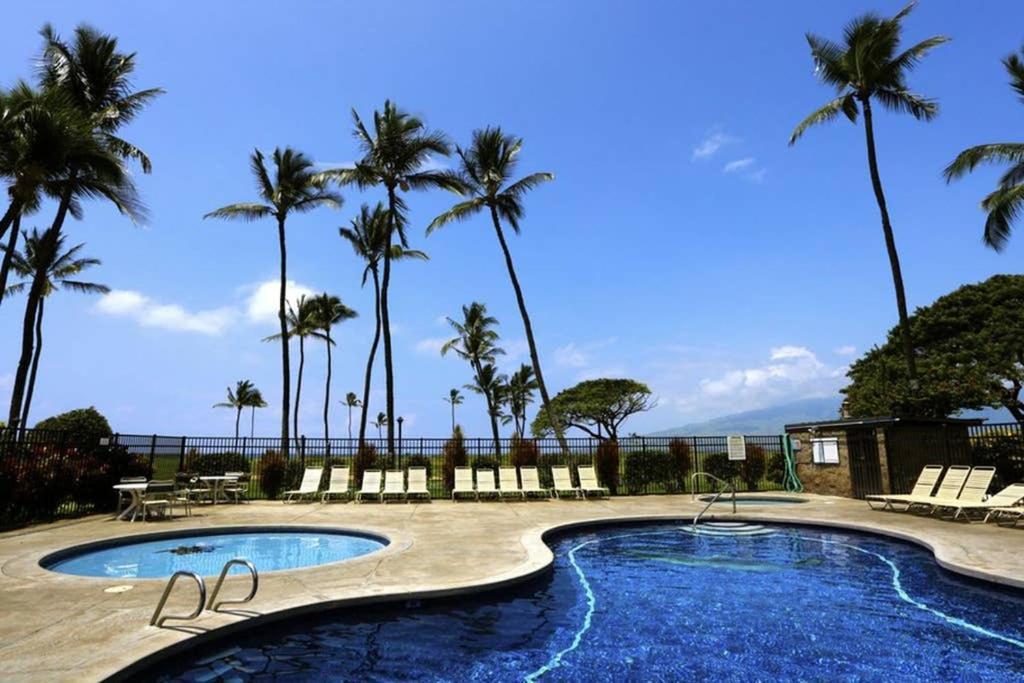 Oceanfront Penthouse With Amazing Views At Kauhale Makai Appartement Kihei Buitenkant foto