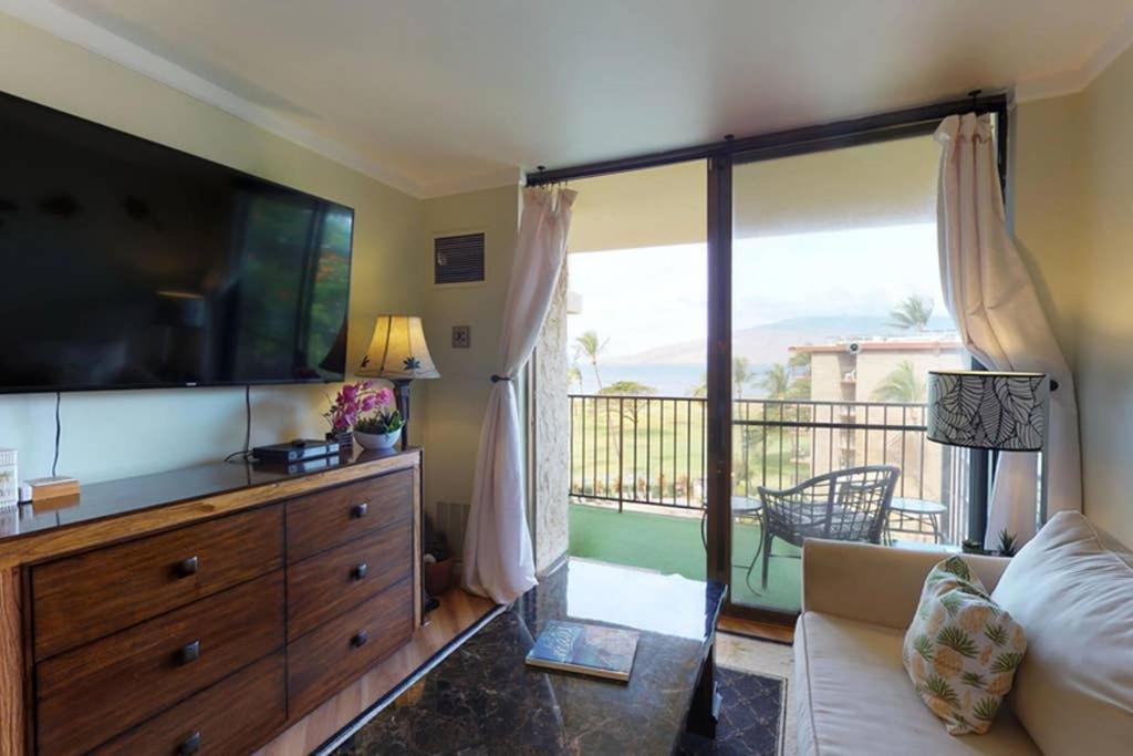 Oceanfront Penthouse With Amazing Views At Kauhale Makai Appartement Kihei Buitenkant foto
